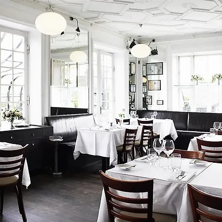 Skovshoved מלון 4*